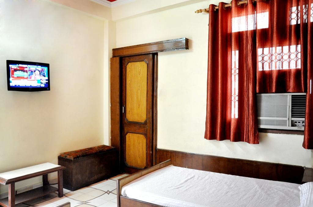 Hotel Le Ville - Unit Of Hotel Anuradha Palace Haridwar Phòng bức ảnh