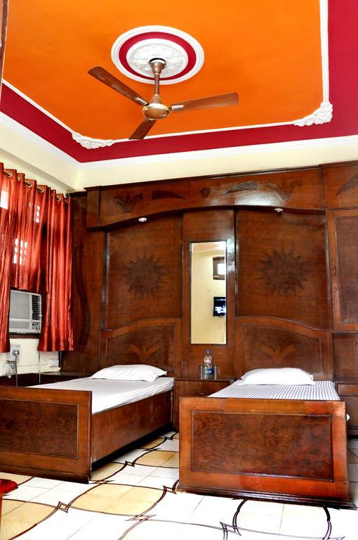 Hotel Le Ville - Unit Of Hotel Anuradha Palace Haridwar Phòng bức ảnh